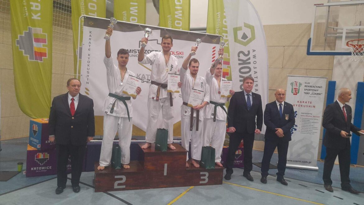 Adam Łój wicemistrzem Polski w karate kyokushin