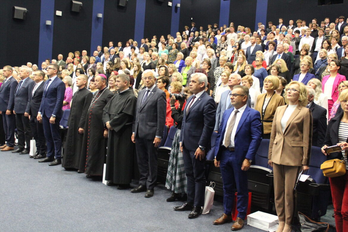 100 lat zamojskiego „Ekonomika” (ZDJĘCIA)