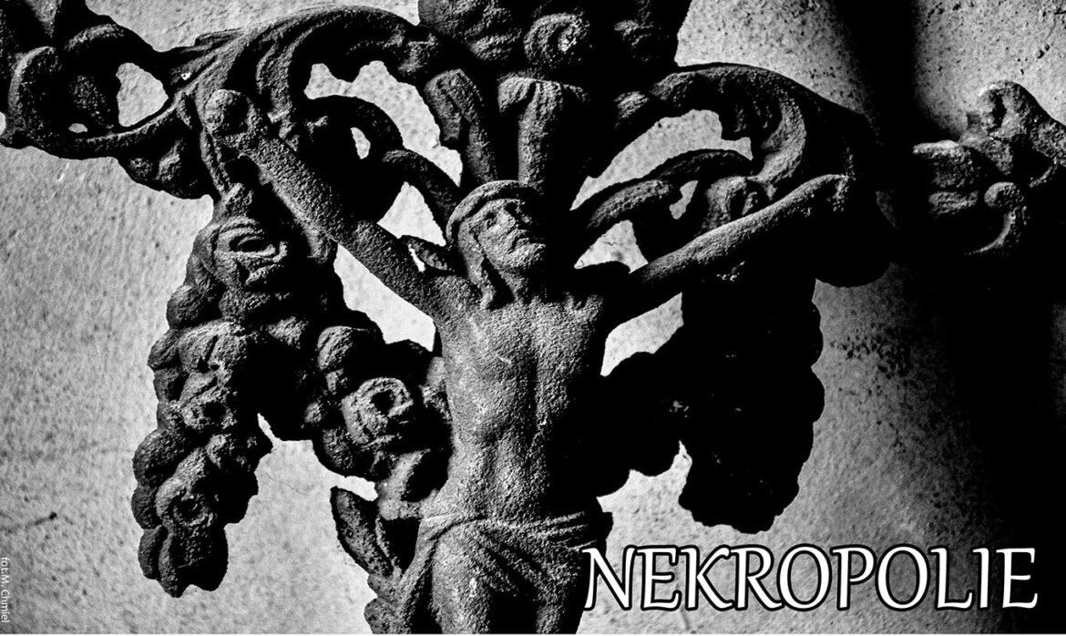 „Nekropolie” – wystawa Zamojskiej Grupy Fotograficznej