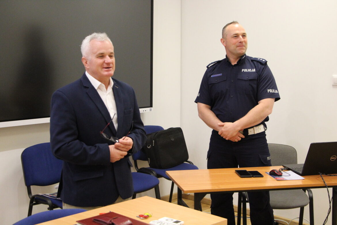 Dyskutowali o bezpieczeństwie na drodze