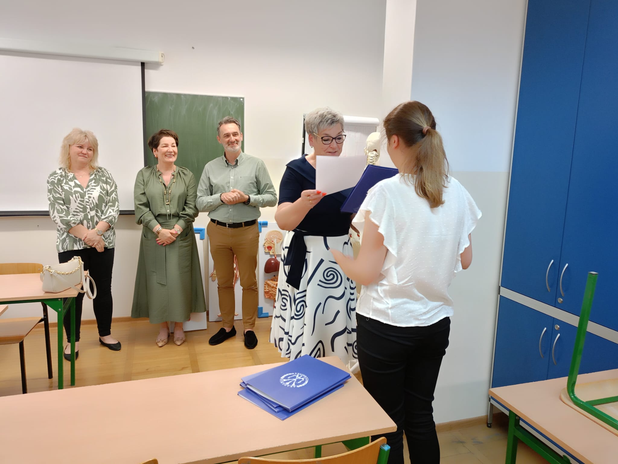 Oficjalne zakończenie kursu dla pielęgniarek i położnych