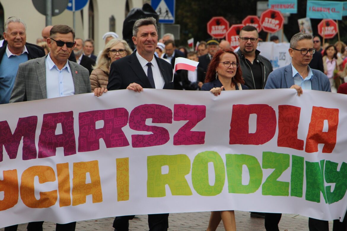 X Marsz dla Życia i Rodziny przeszedł ulicami Zamościa (ZDJĘCIA)