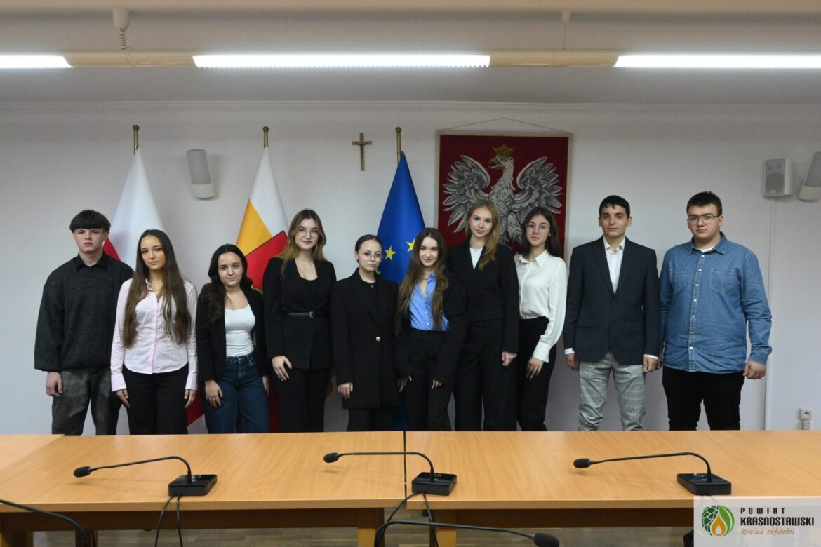 Nowe twarze w Młodzieżowej Radzie Powiatu w Krasnymstawie