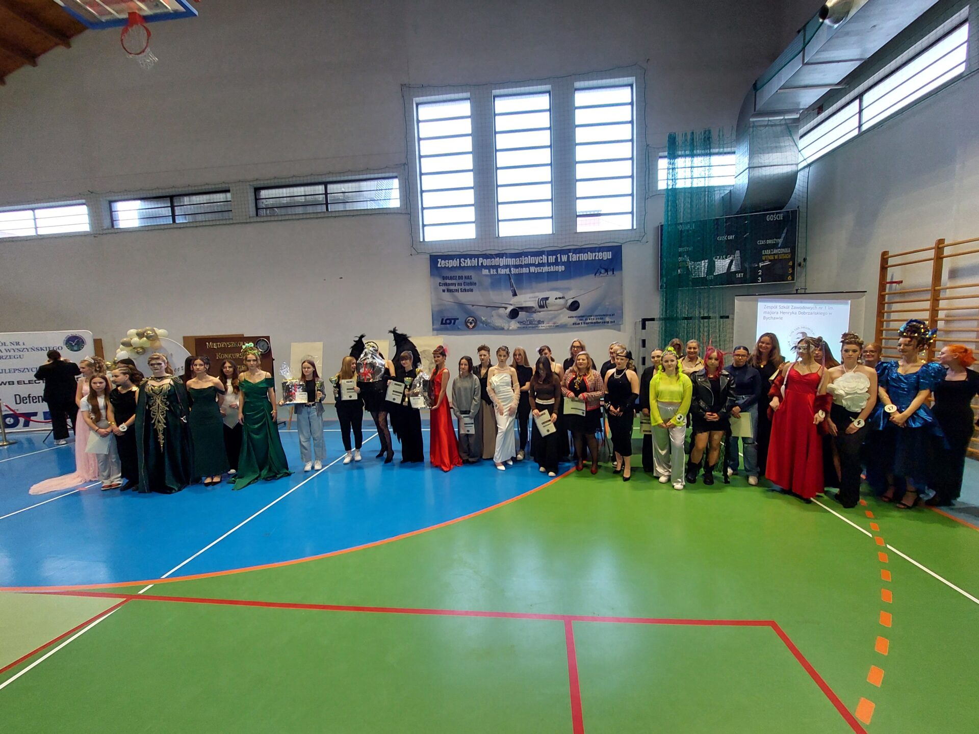 Sukces uczennic ZSZiO w Biłgoraju w konkursie fryzjerskim