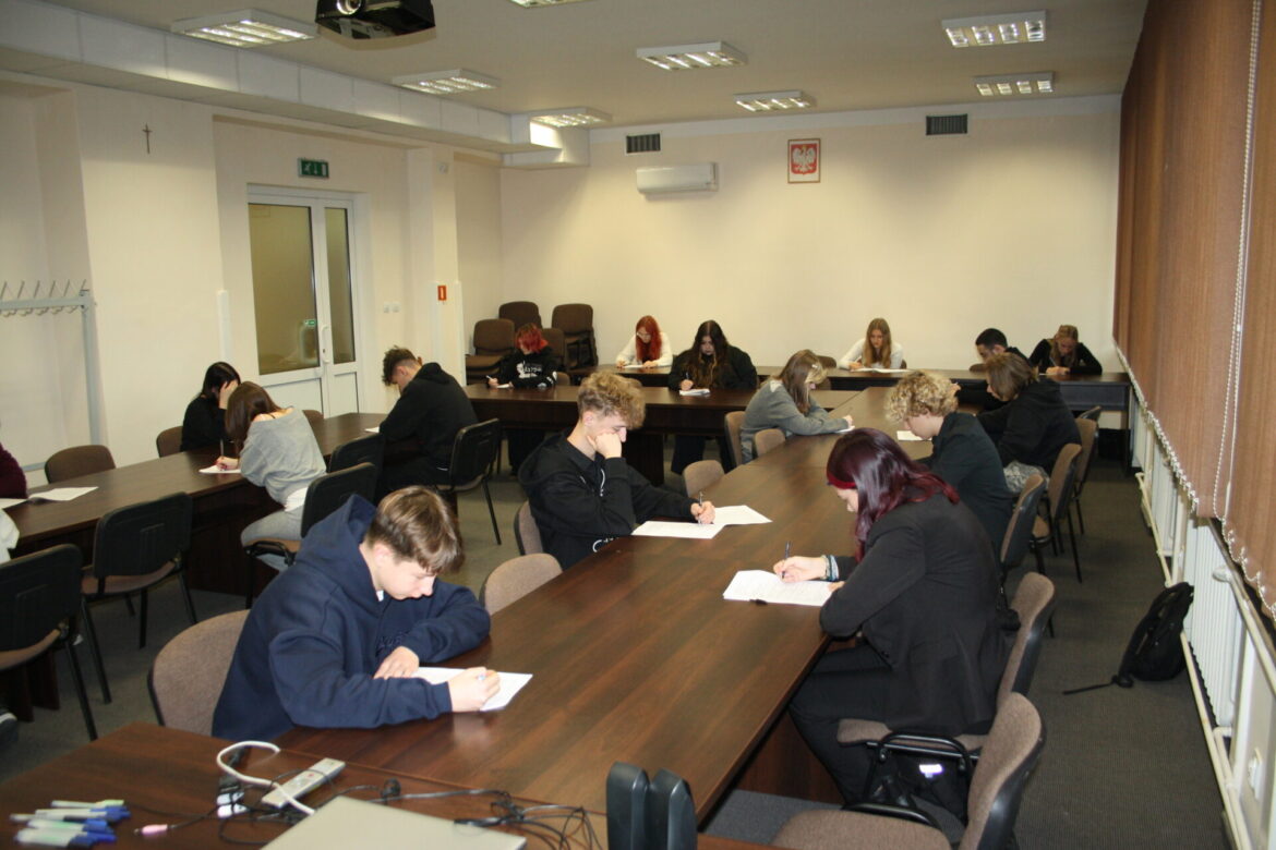 Znamy finalistów Wojewódzkiego Konkursu Historycznego „Powstanie Zamojskie”