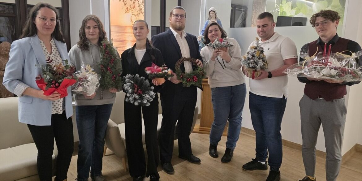 Studenci fizjoterapii AZ dla podopiecznych Hospicjum Santa Galla