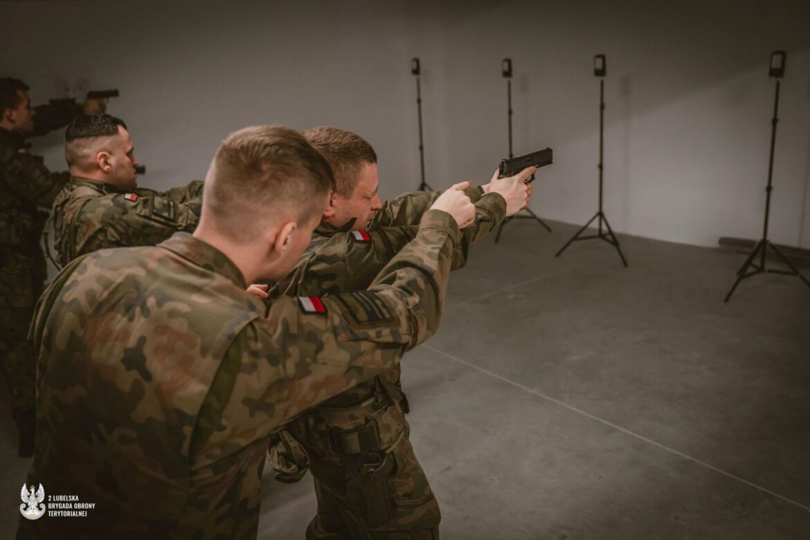 Elektroniczny trening strzelecki lubelskich Terytorialsów