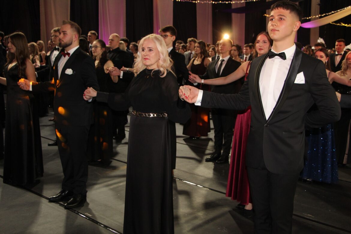 Studniówka I LO w Zamościu AD 2026 (ZDJĘCIA)