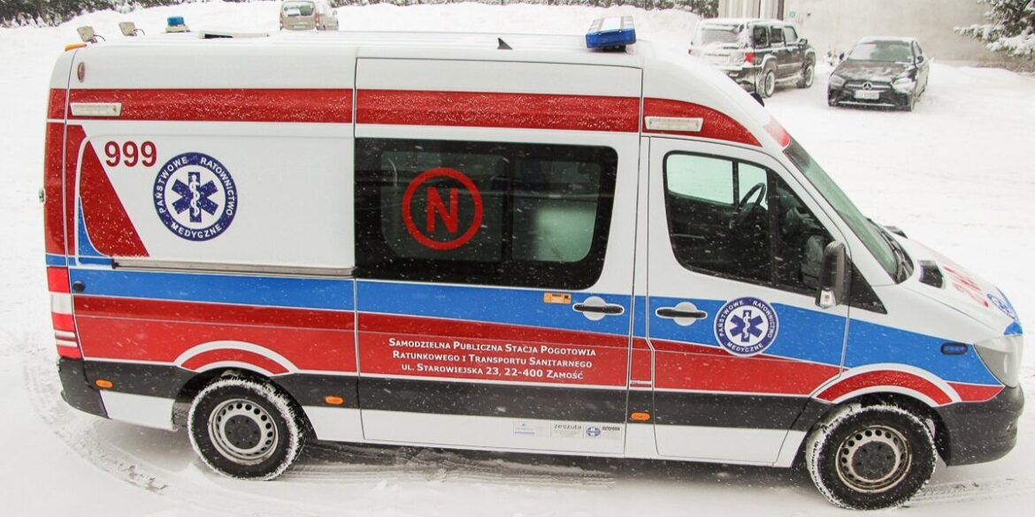 Nowoczesny ambulans wesprze kształcenie studentów pielęgniarstwa i ratownictwa medycznego w AZ