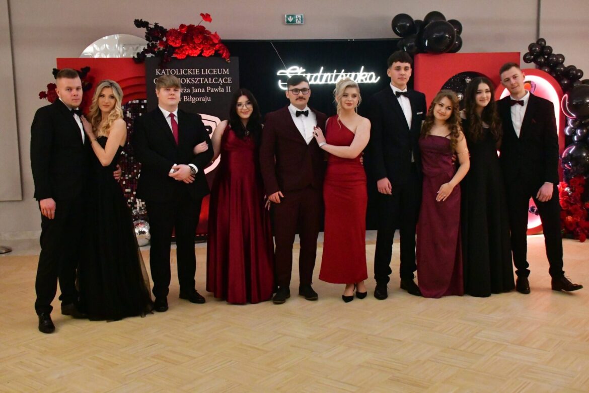 Studniówka w biłgorajskim „Katoliku”