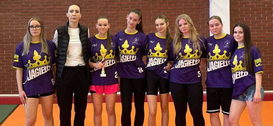 „Jagiellończycy” rządzą pod koszem!