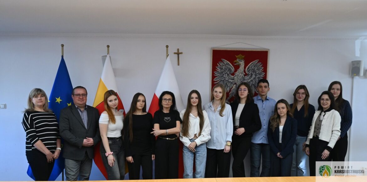 Młodzieżowa inicjatywa o presji internetu i hejcie