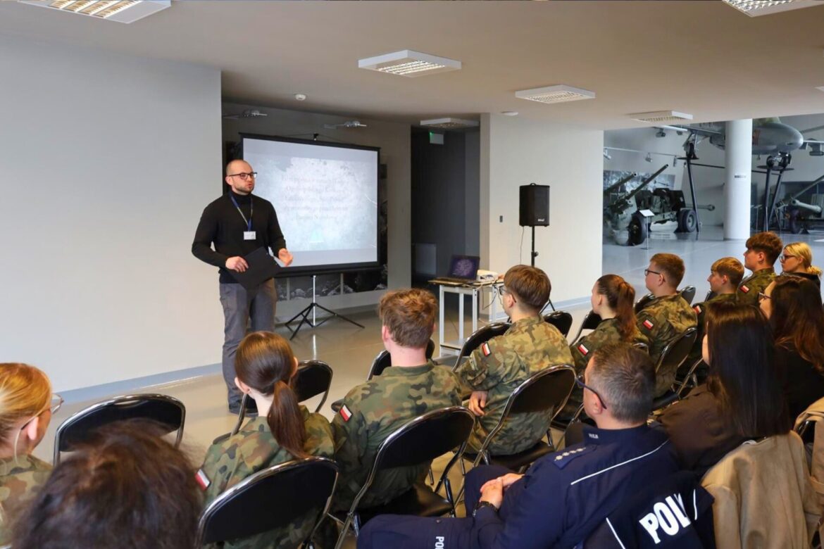 Głos młodzieży w służbie pamięci – finał konkursu „Silni Polską!” (VIDEO)
