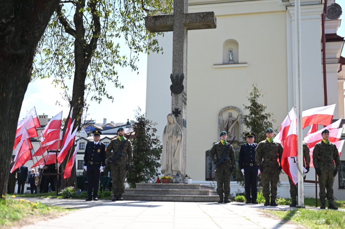 Obchody 86. rocznicy Zbrodni Katyńskiej (ZDJĘCIA)