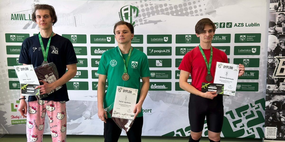 Siłacz z Akademii Zamojskiej ze złotem AMWL