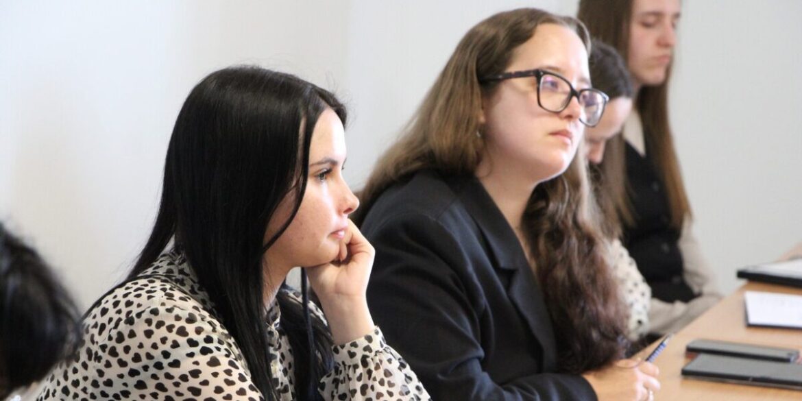 Pedagodzy i filozofowie dyskutowali o złu