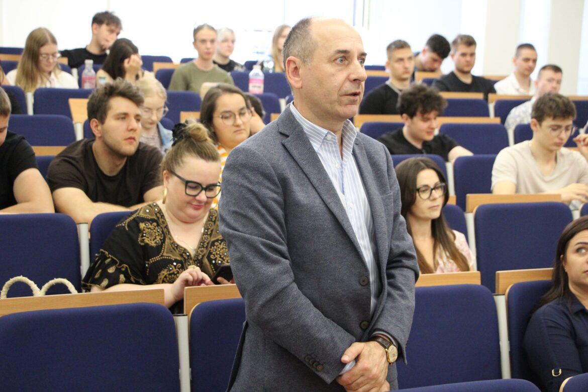Dyskutowali o obronie cywilnej i ochronie ludności