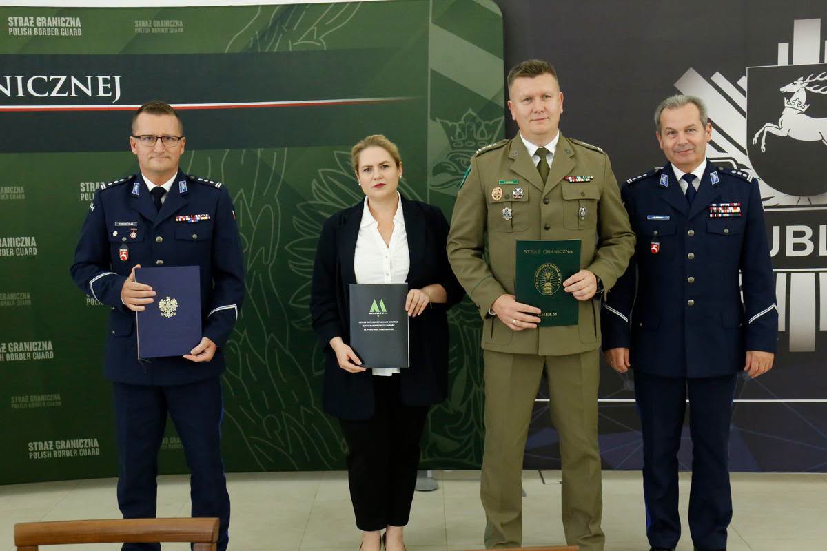 Podpisanie porozumień w sprawie funkcjonowania oddziałów mundurowych