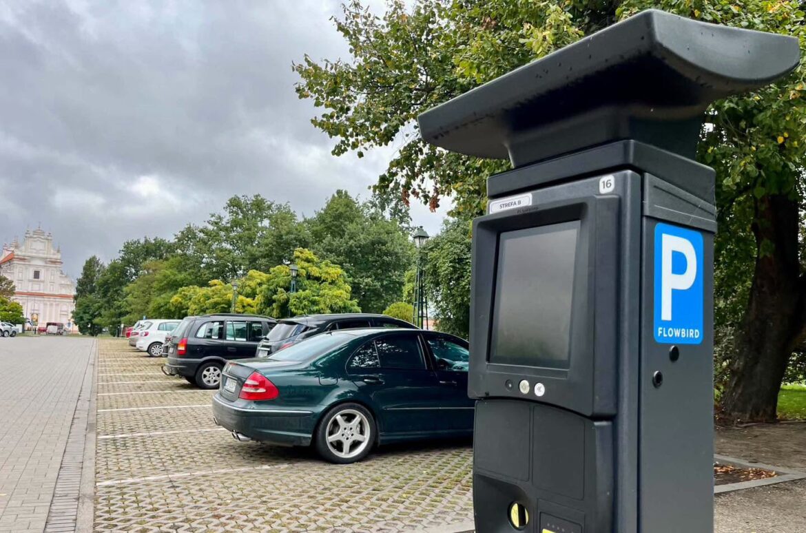 Cztery duże parkingi w Zamościu bezpłatne przez pół roku