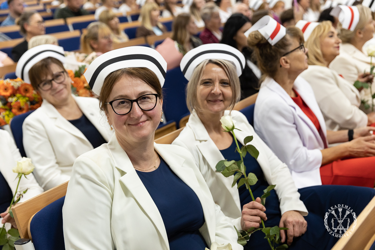 „Czepkowanie” absolwentek pielęgniarstwa i położnictwa AZ (ZDJĘCIA)