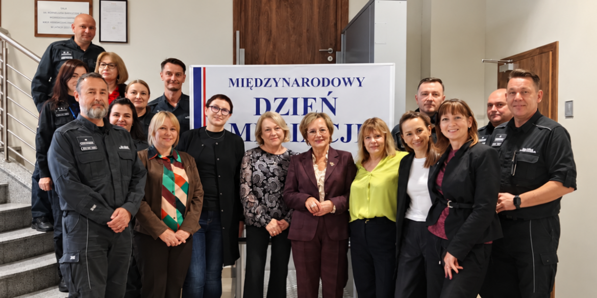 Mediacja w praktyce – studentka pedagogiki na konferencji i seminarium eksperckim